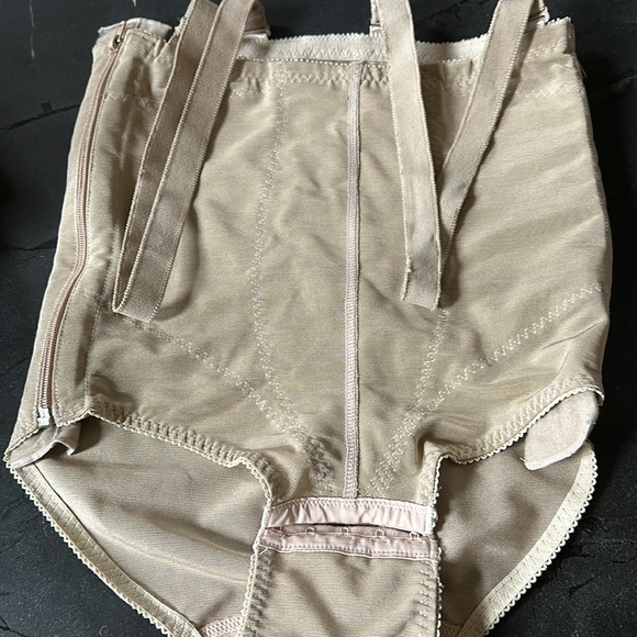 Compression Garment-ClearPoint Medical - Picture 2 of 5